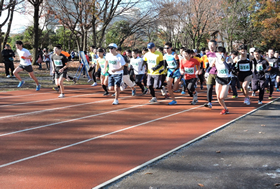 一般男子5,000mのスタート